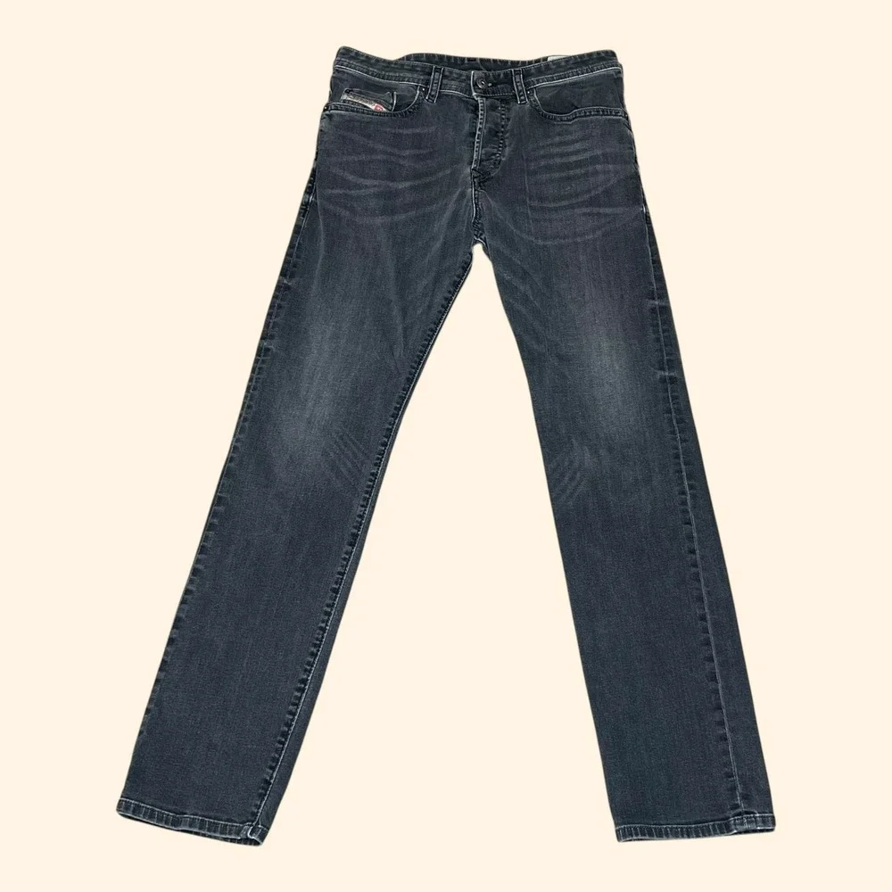 Diesel Buster Regular Slim-Tapered Jeans Mens‎ 30x32 Faded Black Fly Stretch